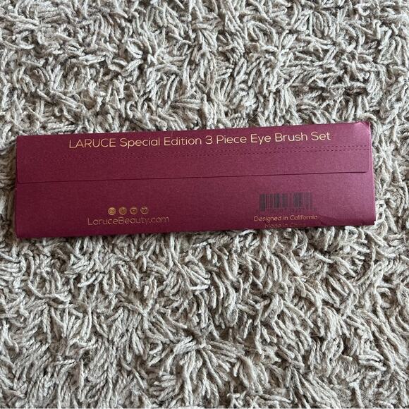 NWT! Dominique Unconditional Eyeshadow Palette & Laruce Eyebrush Set - Picture 4 of 4